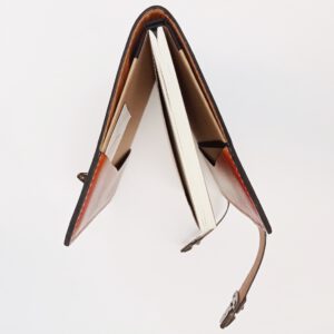 Libreta cuero clara tintada a mano