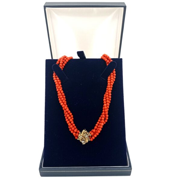 red coral neckalace